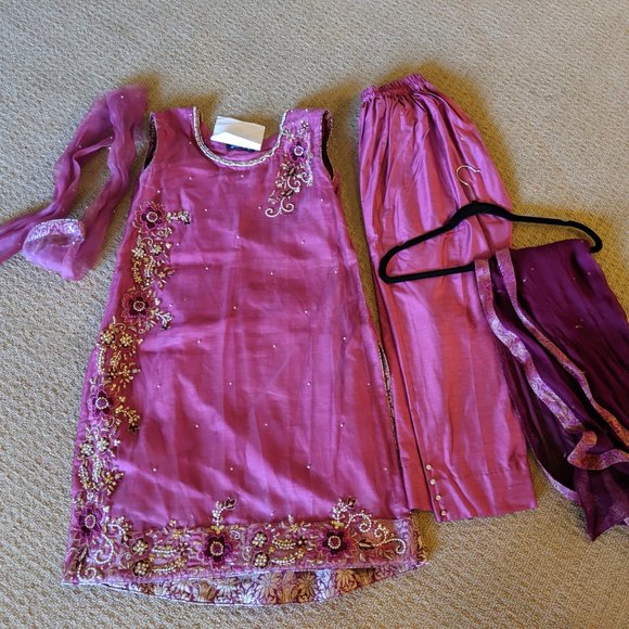 Indian Fashion - Picture 2 of 2